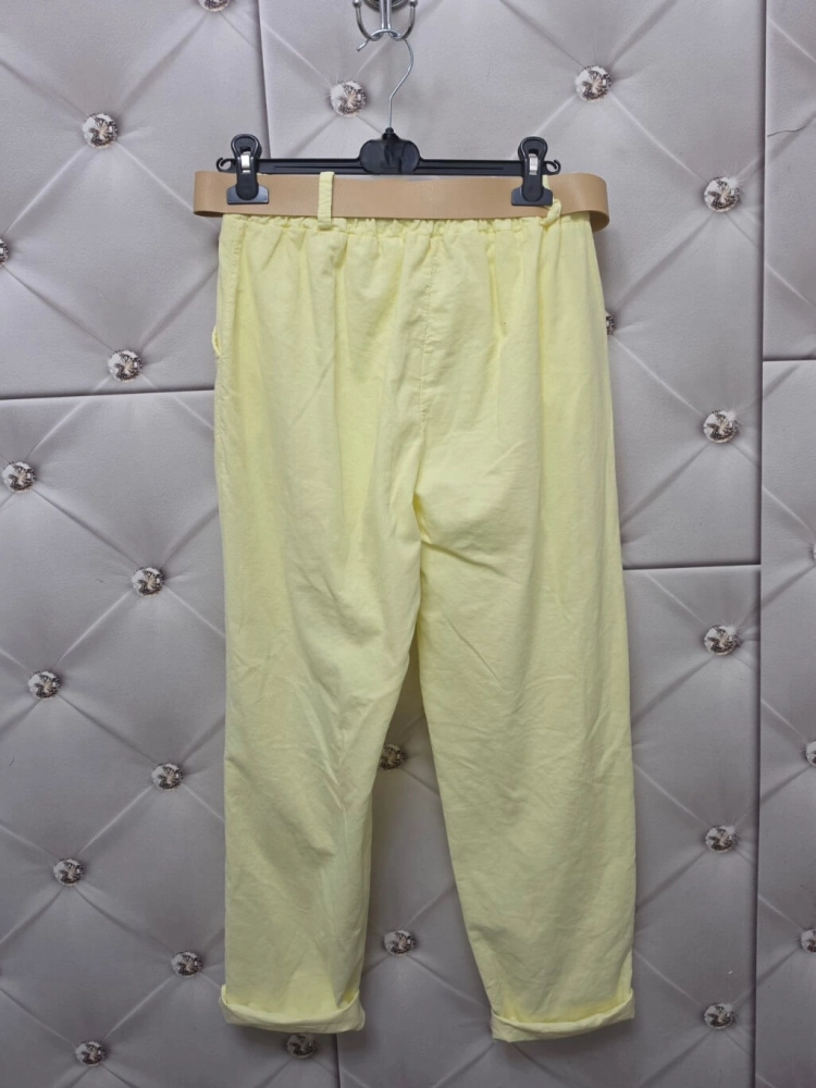 komplet-sztruksowy-blue-vento-pastelowy-zolty-bluza-spodnie-cienki-sztruks-bawelna-guma-w-pasie-pasek-mom-fit-wiosna-lato-butik-szykownia-16