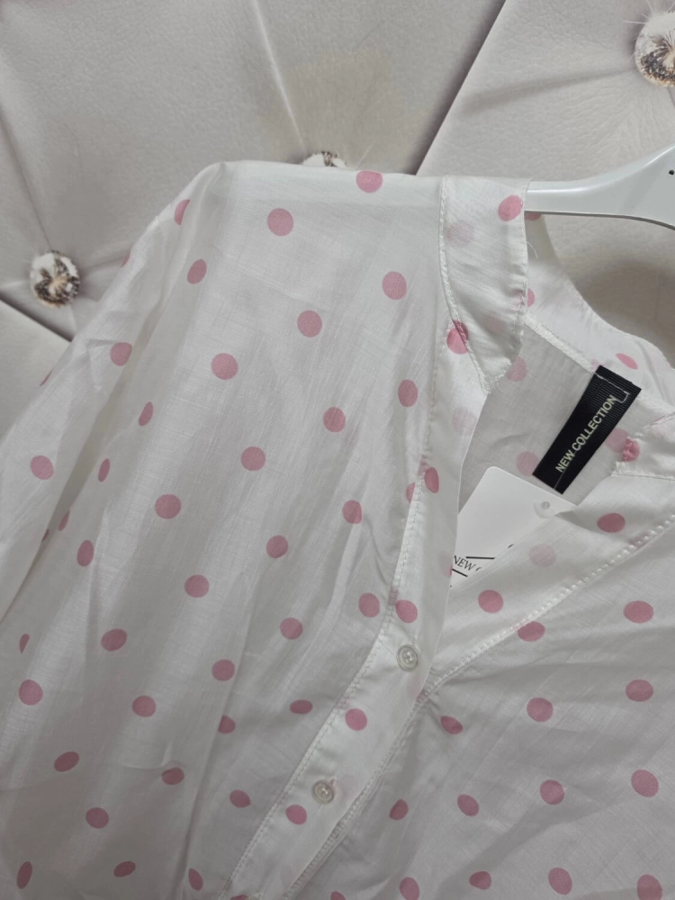 bluzka-koszulowa-alessia-biala-rozowe-kropki-mgielka-tencel-wloska-produkcja-rekaw-3-4-wiazana-lekka-damska-butik-szykownia-7