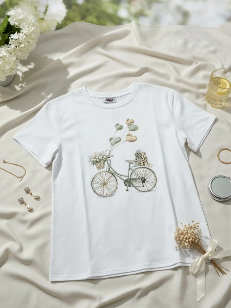 bluzka-tshirt-agape-biala-oversize-aplikacja-3d-rower-khaki-krotki-rekaw-bawelna-elastan-wloska-produkcja-modna-casual-wiosna-lato-butik-szykownia-4