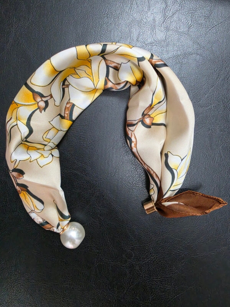 gawroszka-z-perelka-model-22-magnetyczne-zapiecie-gotowy-dodatek-apaszka-na-szyje-modna-gawroszka-damska-wielokolorowa-butik-szykownia-2