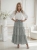dluga-spodnica-marisella-khaki-w-biale-grochy-wiskoza-elastan-guma-w-pasie-rozmiar-uniwersalny-maxi-spodnica-butik-szykownia-2
