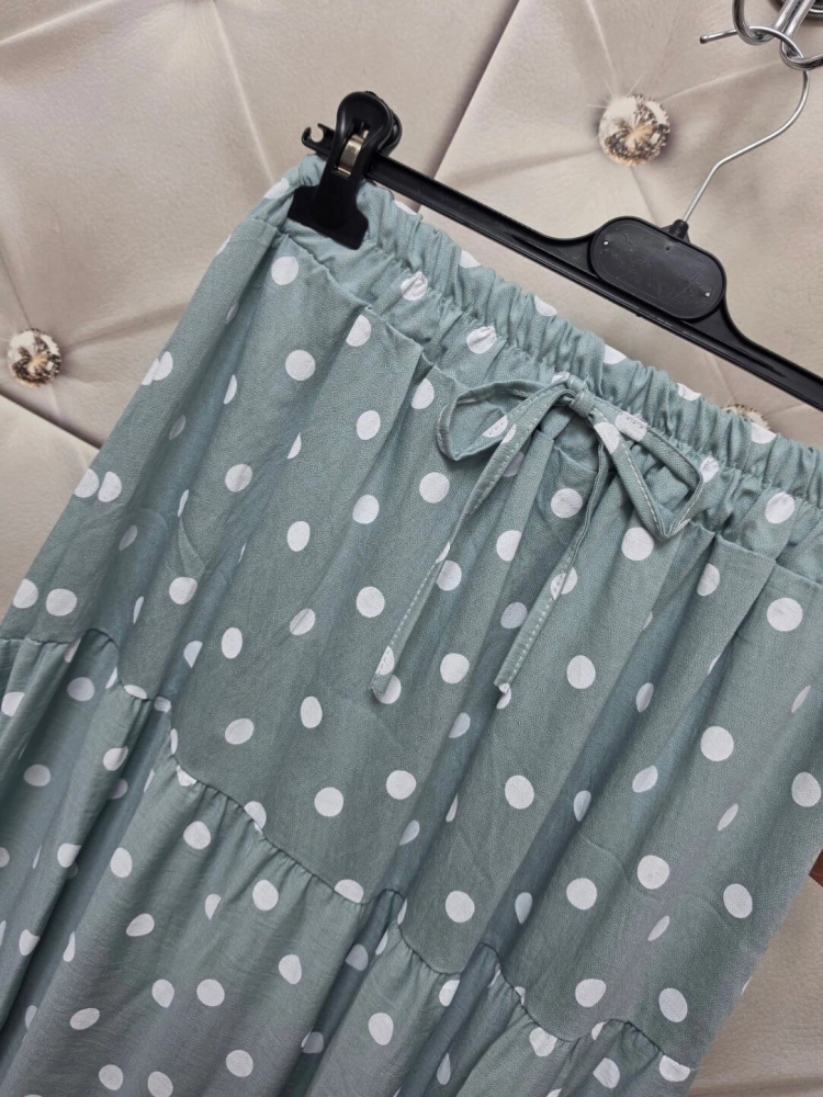 dluga-spodnica-marisella-khaki-w-biale-grochy-wiskoza-elastan-guma-w-pasie-rozmiar-uniwersalny-maxi-spodnica-butik-szykownia-8