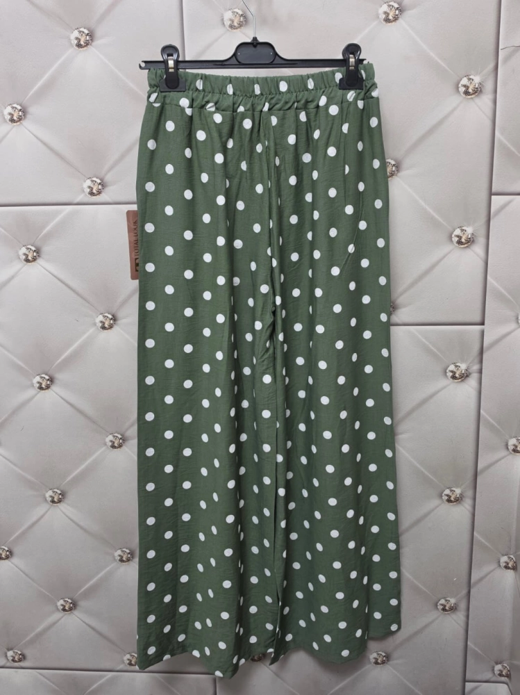 spodnie-szwedy-bellarosa-zielone-khaki-w-biale-kropki-szerokie-nogawki-wysoki-stan-wiskoza-elastan-kieszenie-guma-w-pasie-butik-szykownia-9