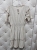 sukienka-neve-bezowa-boho-z-falbankami-azurowa-bawelniana-gumka-w-talii-guziczki-krotki-rekaw-rozmiar-uniwersalny-butik-szykownia-10