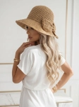 Kapelusz Zuzu - słomkowy model z kokardą i rozcięciem z tyłu naturalny camel