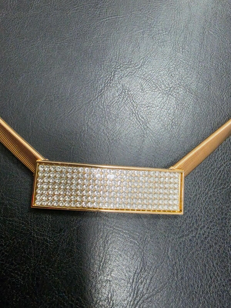 pasek-sprezynka-model-1016-zloty-elastyczny-z-ozdoba-kblaszka-cyrkonie-metalowy-bizuteryjny-do-sukienki-tuniki-sweterka-butik-szykownia-3