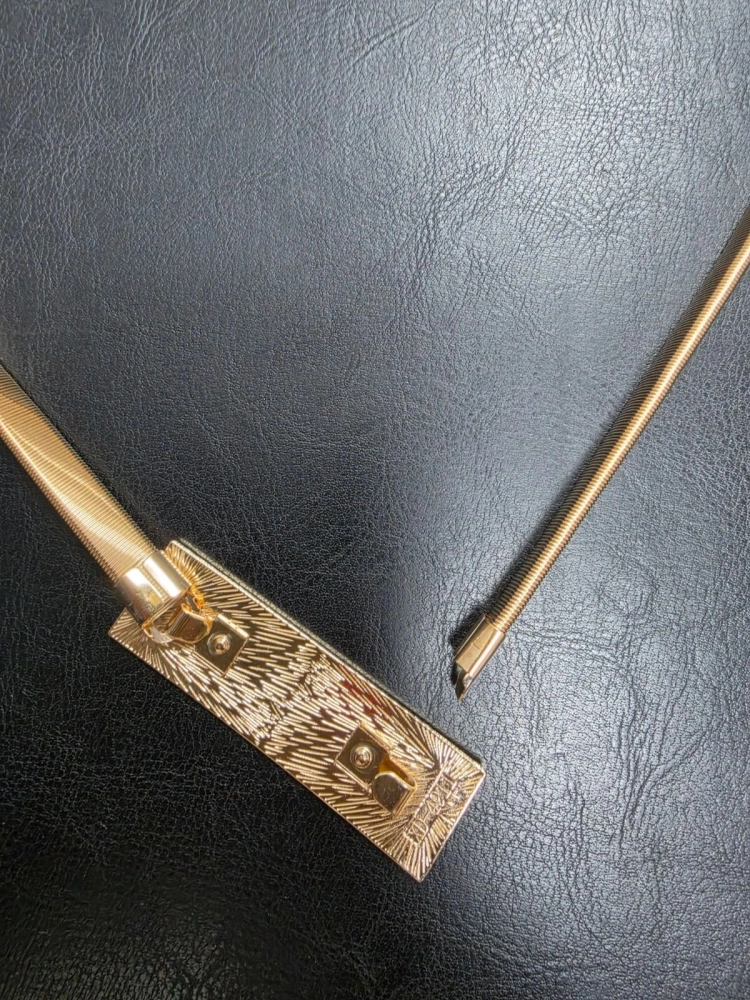 pasek-sprezynka-model-1016-zloty-elastyczny-z-ozdoba-kblaszka-cyrkonie-metalowy-bizuteryjny-do-sukienki-tuniki-sweterka-butik-szykownia-5