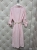 sukienka-bellaria-szmizjerka-baby-pink-z-cienkiego-sztruksu-koszulowa-z-paskiem-bawelniana-guziki-kolnierzyk-butik-szykownia-12