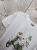 bluzka-tshirt-agape-biala-oversize-aplikacja-3d-skuter-krotki-rekaw-bawelna-elastan-wloska-produkcja-modna-casual-wiosna-lato-butik-szykownia-7