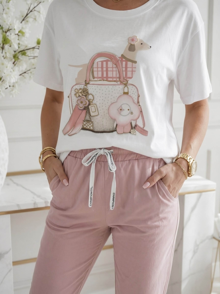bluzka-tshirt-agape-biala-oversize-aplikacja-3d-torebka-pudrowy-roz-krotki-rekaw-bawelna-elastan-wloska-produkcja-modna-casual-wiosna-lato-butik-szykownia-1