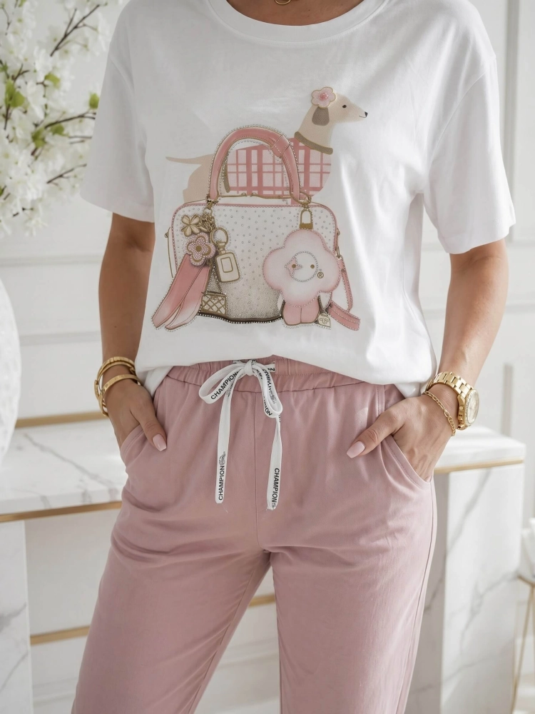 bluzka-tshirt-agape-biala-oversize-aplikacja-3d-torebka-pudrowy-roz-krotki-rekaw-bawelna-elastan-wloska-produkcja-modna-casual-wiosna-lato-butik-szykownia-1