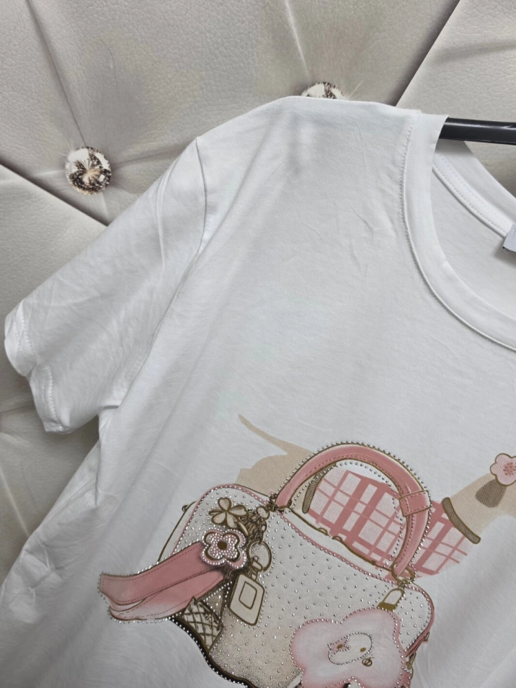 bluzka-tshirt-agape-biala-oversize-aplikacja-3d-torebka-pudrowy-roz-krotki-rekaw-bawelna-elastan-wloska-produkcja-modna-casual-wiosna-lato-butik-szykownia-7