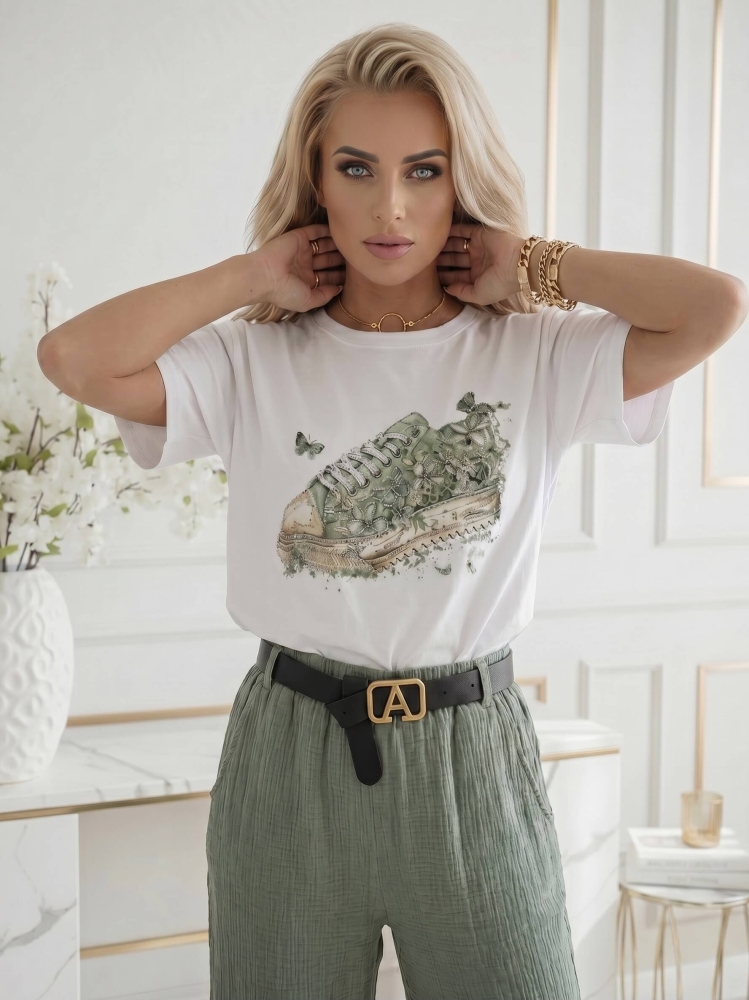 bluzka-tshirt-agape-biala-oversize-aplikacja-3d-trampek-zielony-krotki-rekaw-bawelna-elastan-wloska-produkcja-modna-casual-wiosna-lato-butik-szykownia-2