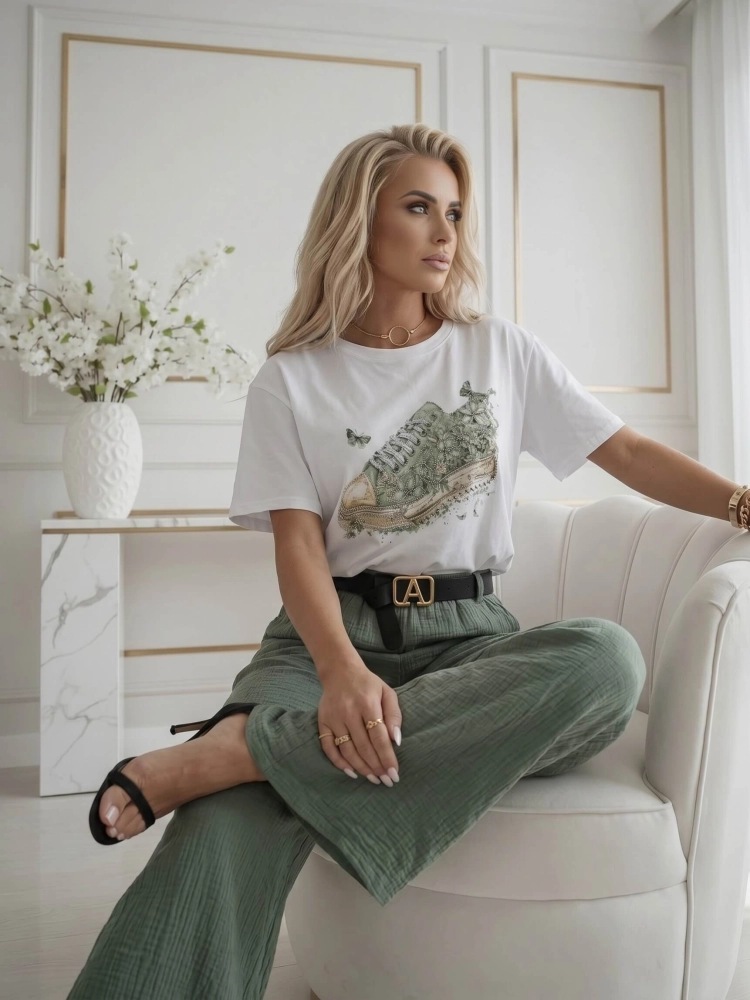 bluzka-tshirt-agape-biala-oversize-aplikacja-3d-trampek-zielony-krotki-rekaw-bawelna-elastan-wloska-produkcja-modna-casual-wiosna-lato-butik-szykownia-6