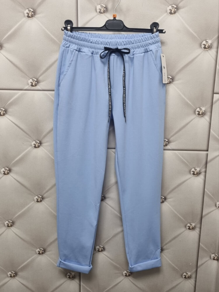 spodnie-kayax-maselko-cygaretki-niebieskie-baby-blue-pastelowe-elastyczne-damskie-dresowe-eleganckie-z-troczkiem-casual-wygodne-butik-szykownia-8