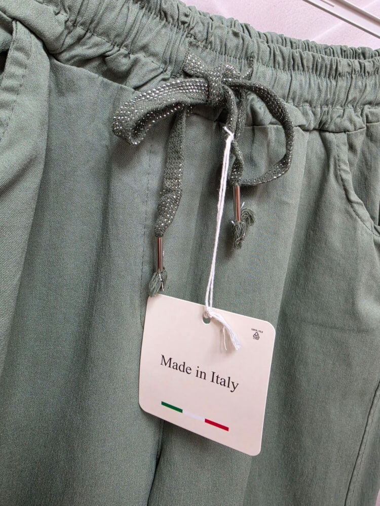 spodnie-joggery-estos-coriselle-zielone-khaki-oversize-elastyczne-wloskie-spodnie-damskie-troczek-guma-w-pasie-kieszenie-wiskoza-nylon-elastan-wiosenne-spodnie-casual-butik-szykownia-5