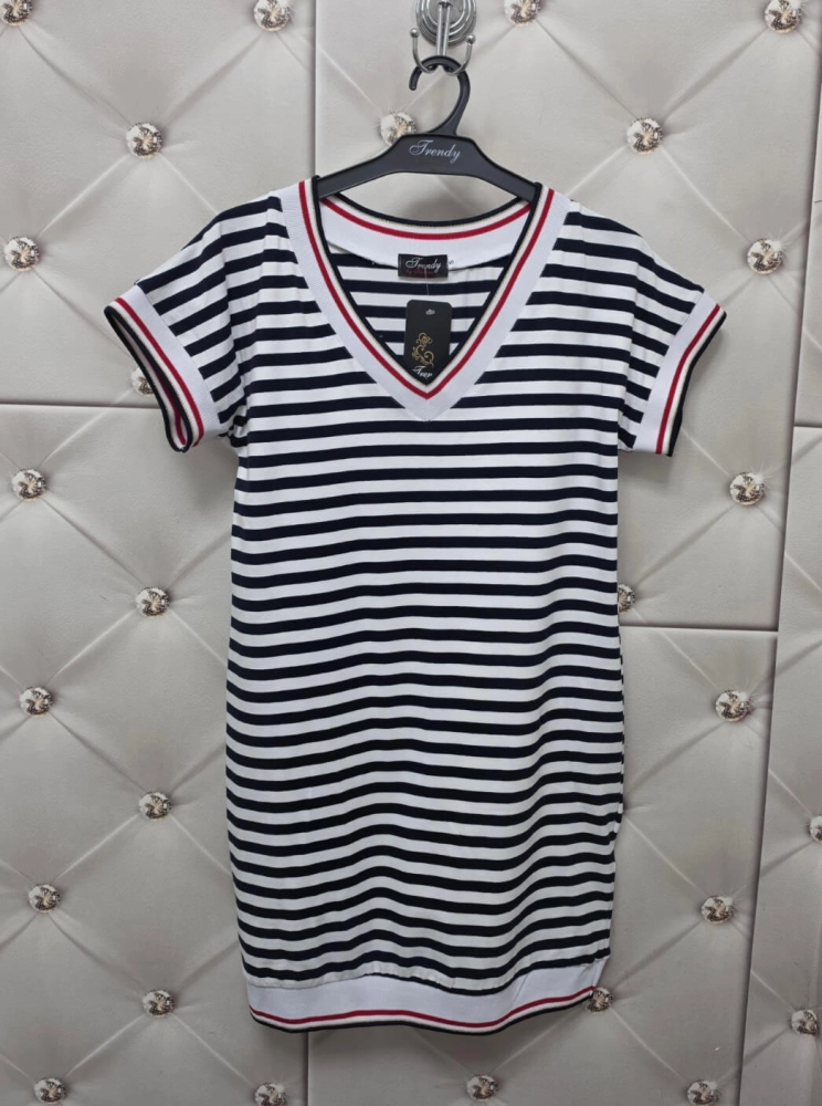 sukienka-vela-paski-bialo-granatowe-bawelniana-dekolt-v-krotki-rekaw-trendy-sobiertex-polska-produkcja-letnia-sukienka-damska-butik-szykownia-12