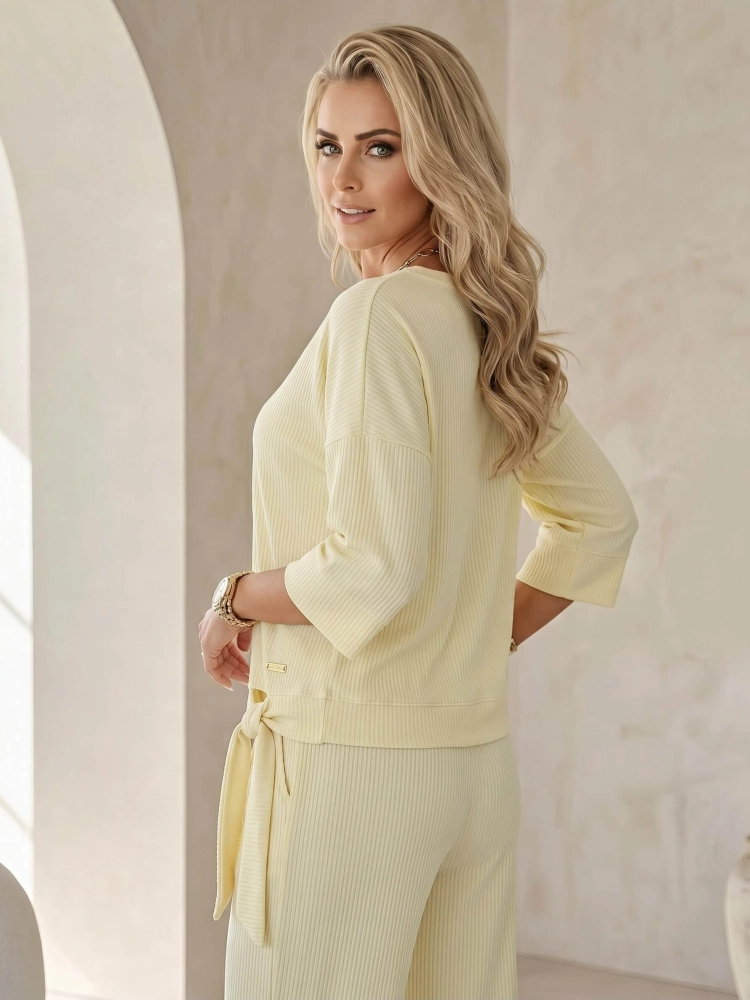 komplet-kombinezon-damski-elira-banera-styl-pastelowy-zolty-prazek-elegancki-zestaw-bluzka-nietoperz-spodnie-szerokie-guma-w-pasie-komunia-uroczystosc-wiosna-lato-polska-produkcja-butik-szykownia-9