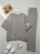 komplet-dresowy-bezowy-oversize-krotki-rekaw-spodnie-7-8-wiskoza-elastyczny-material-maselko-kieszenie-guma-w-pasie-casual-wygodny-zestaw-damski-modny-komplet-na-co-dzien-butik-szykownia-10