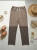 komplet-dresowy-fango-czekoladowy-oversize-krotki-rekaw-spodnie-7-8-wiskoza-elastyczny-material-maselko-kieszenie-guma-w-pasie-casual-wygodny-zestaw-damski-modny-komplet-na-co-dzien-butik-szykownia-6