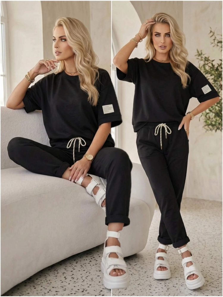 komplet-dresowy-czarny-oversize-krotki-rekaw-spodnie-7-8-wiskoza-elastyczny-material-maselko-kieszenie-guma-w-pasie-casual-wygodny-zestaw-damski-modny-komplet-na-co-dzien-butik-szykownia-1