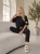 komplet-dresowy-czarny-oversize-krotki-rekaw-spodnie-7-8-wiskoza-elastyczny-material-maselko-kieszenie-guma-w-pasie-casual-wygodny-zestaw-damski-modny-komplet-na-co-dzien-butik-szykownia-9