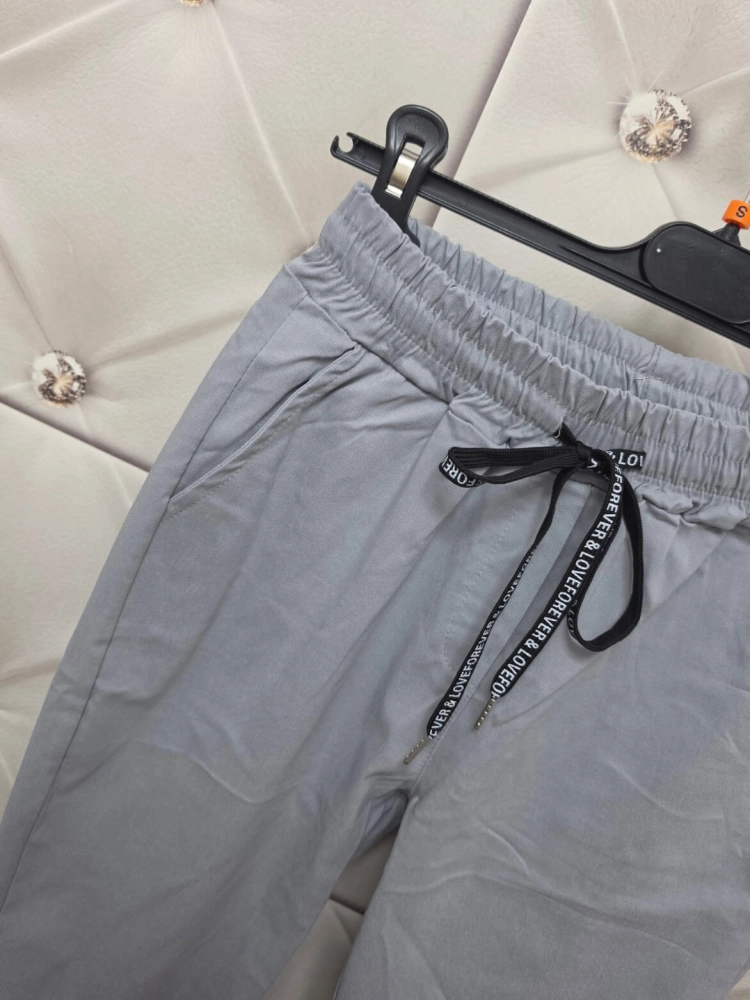 spodnie-kayax-elastyczne-mom-fit-wiazane-kieszenie-szare-golebie-lato-butik-szykownia-6