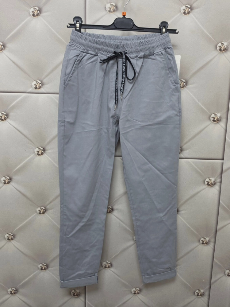 spodnie-kayax-elastyczne-mom-fit-wiazane-kieszenie-szare-golebie-lato-butik-szykownia-7
