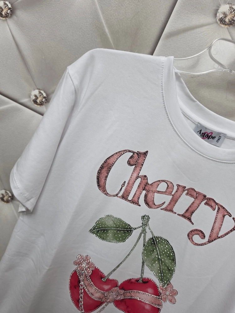 bluzka-tshirt-agape-biala-oversize-aplikacja-3d-wisnie-krotki-rekaw-bawelna-elastan-wloska-produkcja-modna-casual-wiosna-lato-butik-szykownia-9