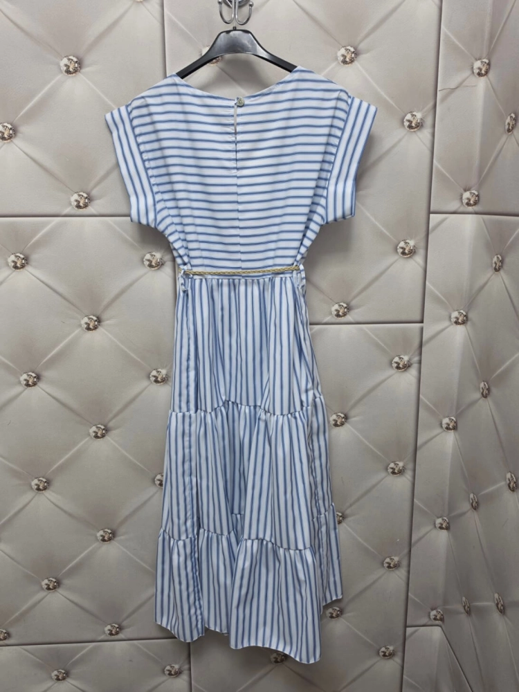 sukienka-marina-bialo-blekitna-paski-pasek-boho-gumka-w-pasie-rozkloszowana-letnia-sukienka-damska-butik-szykownia-11