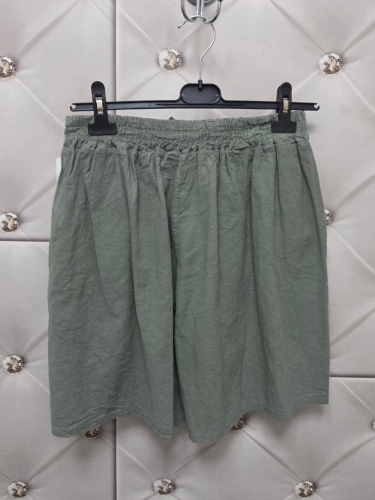 spodenki-lario-zielone-khaki-lniane-kieszenie-gumka-w-pasie-troczek-len-bawelna-letnie-spodenki-damskie-butik-szykownia-9