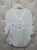 bluzka-safari-biala-lyocell-dekolt-v-kieszonki-guziki-rekaw-3-4-podpinany-letnia-bluzka-damska-butik-szykownia-8