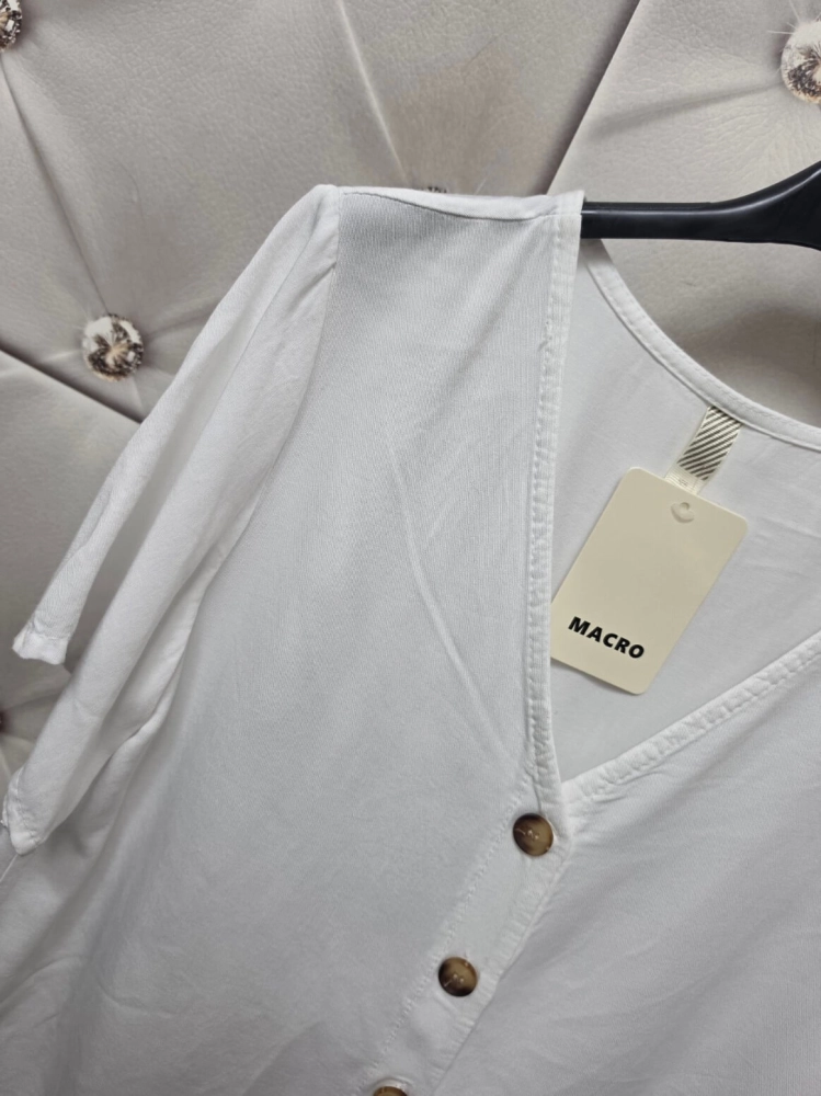 bluzka-ravella-biala-lyocell-dekolt-v-guziki-krotki-rekaw-lekka-przewiewna-naturalny-material-letnia-bluzka-damska-butik-szykownia-7