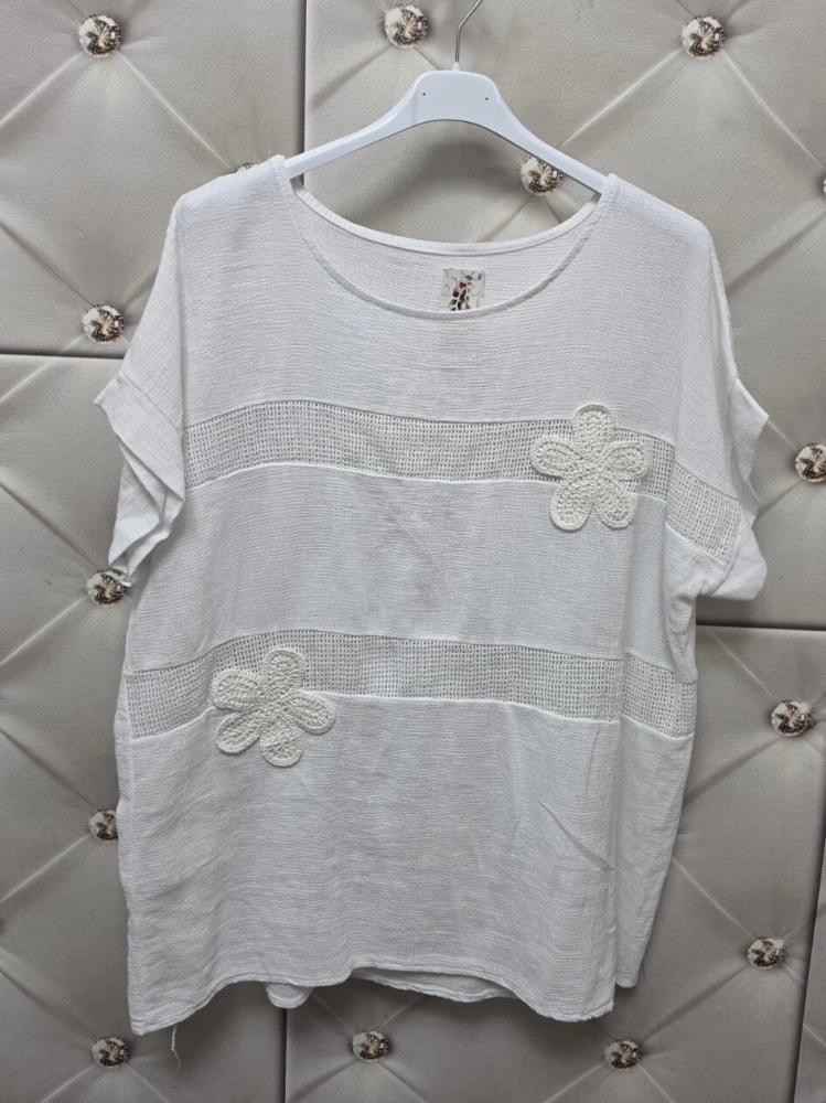 bluzka-arelia-biala-bawelniana-azurowa-siateczka-kwiatek-oversize-krotki-rekaw-letnia-bluzka-damska-butik-szykownia-8