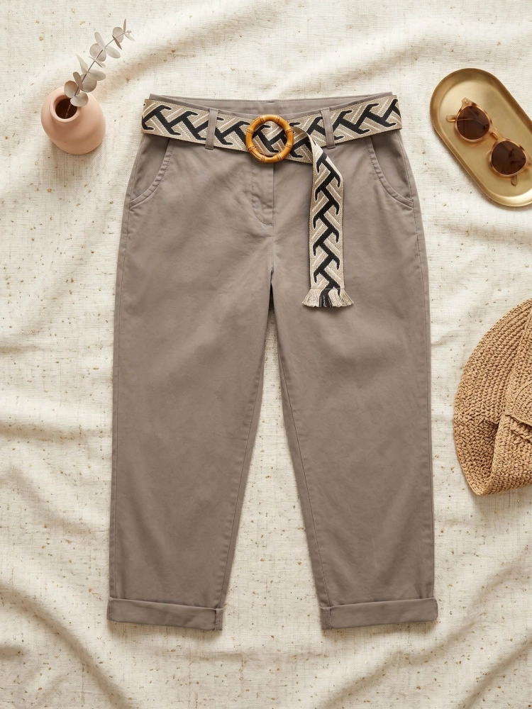 spodenki-sunny-boho-fango-wiskozowe-elastyczne-guma-w-pasie-pleciony-pasek-boho-kieszenie-podwijane-nogawki-letnie-spodenki-damskie-butik-szykownia-3