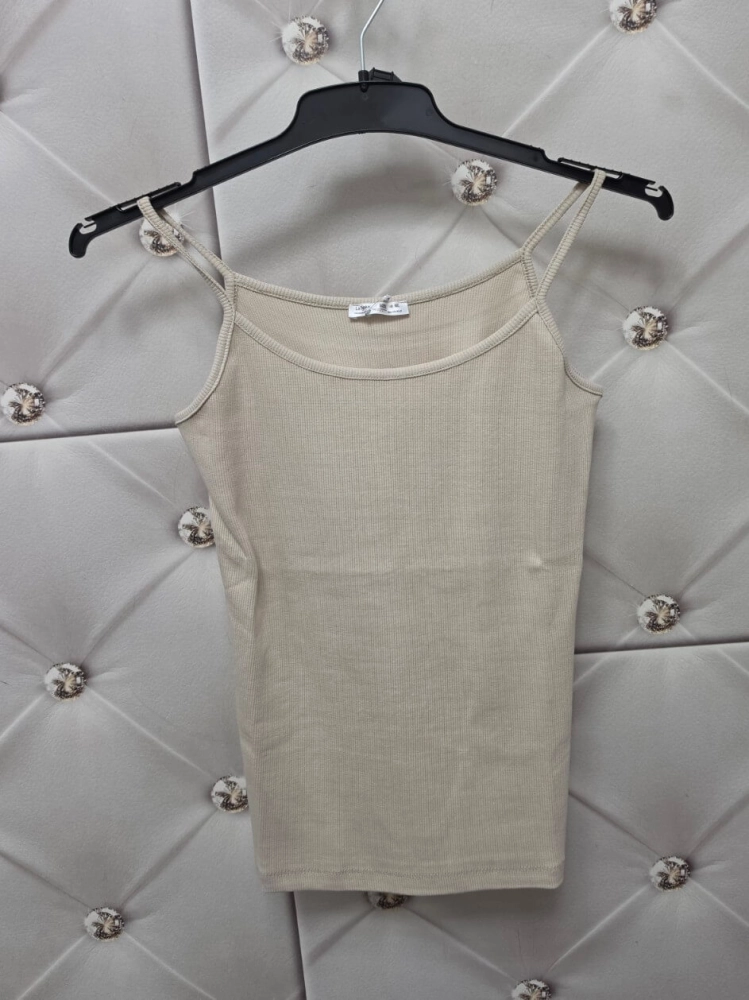 top-latynka-small-size-jasny-bez-prazkowany-bawelniany-cienkie-ramiaczka-elastyczny-polska-produkcja-letni-top-damski-butik-szykownia-5