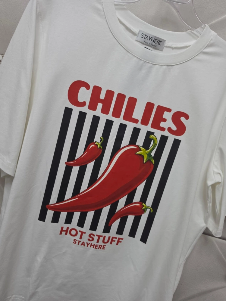 t-shirt-stayhere-seafood-bialy-polska-produkcja-bawelniany-elastyczny-letni-nadruk-modny-tshirt-damski-butik-szykownia-8