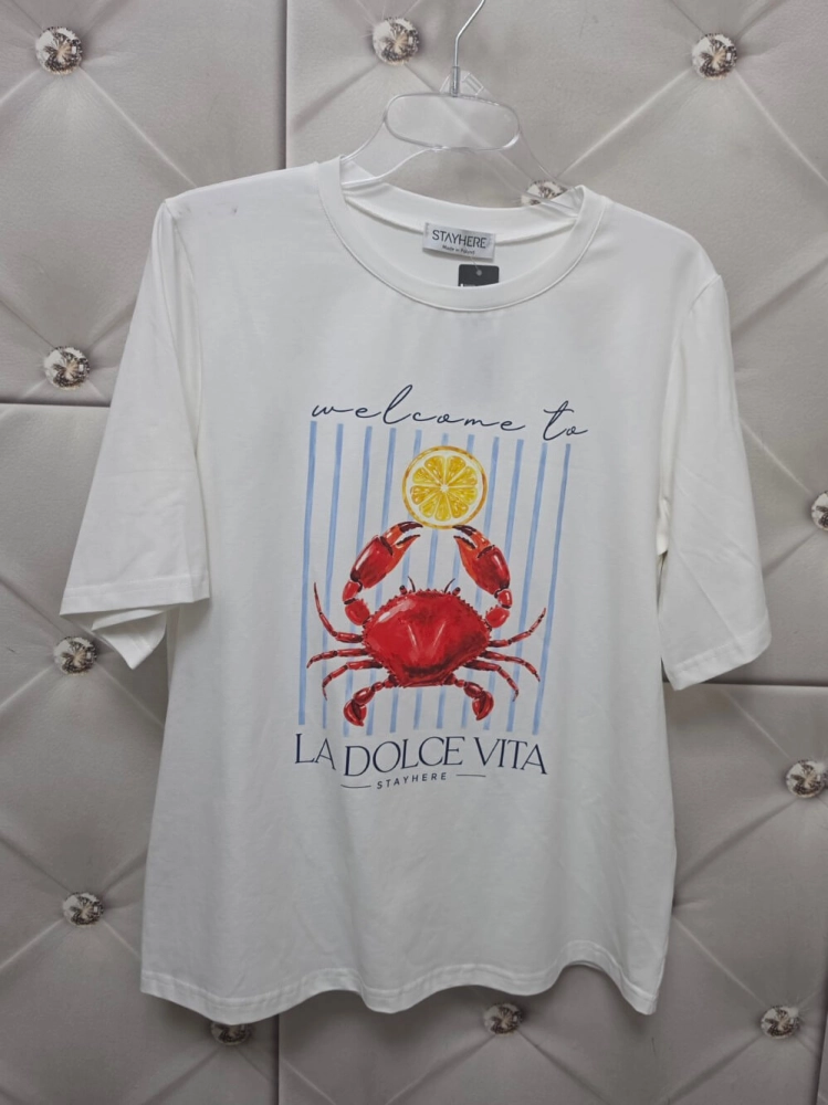 t-shirt-stayhere-seafood-bialy-polska-produkcja-bawelniany-elastyczny-letni-nadruk-modny-tshirt-damski-butik-szykownia-6