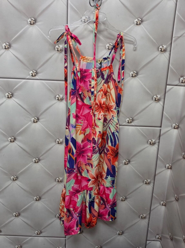 sukienka-tropicana-pink-wielokolorowa-rozowa-falbanka-cienkie-wiazane-ramiaczka-pasek-w-zestawie-polska-produkcja-letnia-sukienka-damska-butik-szykownia-8