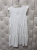 sukienka-bianca-soft-biala-polska-produkcja-stayhere-luzna-oversize-z-wiskozy-z-okraglym-dekoltem-letnia-sukienka-damska-casual-na-lato-butik-szykownia-10