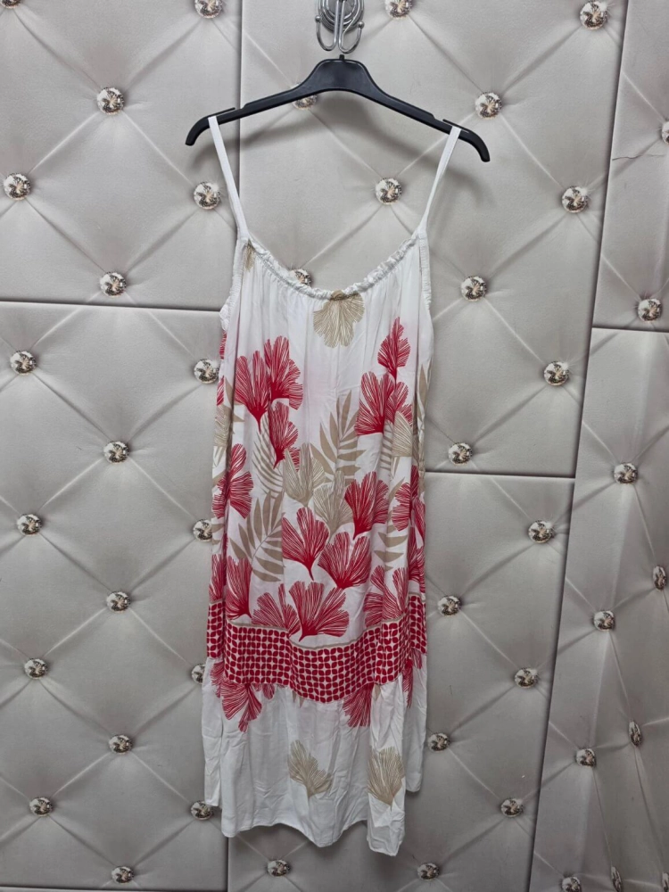 sukienka-plazowa-solara-bloom-biala-w-czerwono-bezowe-kwiaty-wiskoza-lekka-cienka-na-ramiaczkach-letnia-damska-na-plaze-urlop-wakacje-butik-szykownia-9
