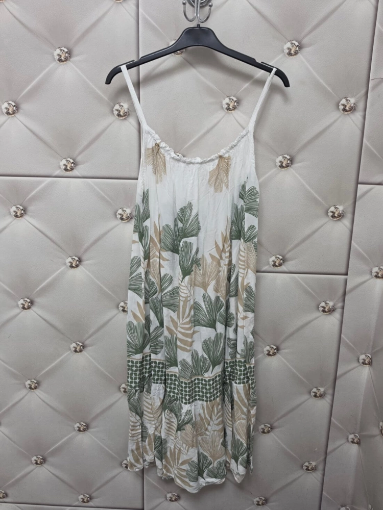 sukienka-plazowa-solara-bloom-biala-w-zielono-bezowe-kwiaty-wiskoza-lekka-cienka-na-ramiaczkach-letnia-damska-na-plaze-urlop-wakacje-butik-szykownia-9