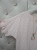 bluzka-melia-dots-pudrowy-roz-w-biale-kropki-oversize-z-falbanka-naszyjnik-w-zestawie-wiskoza-nylon-letnia-damska-luzna-butik-szykownia-7