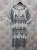 sukienka-larissa-bialo-czarna-bawelniana-oversize-hiszpanka-dekolt-na-gumce-boho-troczki-kroj-litery-a-przewiewna-letnia-sukienka-damska-butik-szykownia-9