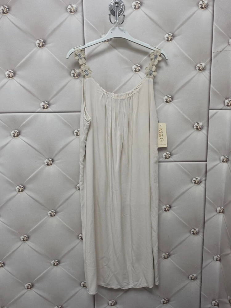 sukienka-solmera-jasny-bezowy-wiskozowa-letnia-plazowa-na-ramiaczkach-azurowe-haftowane-kwiaty-krotsza-podszewka-rozszerzana-nieelastyczna-sukienka-damska-butik-szykownia-8