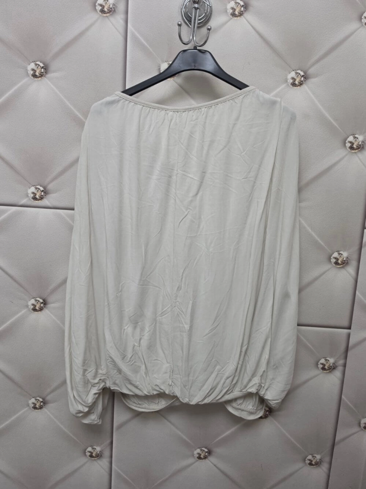 komplet-solenne-ecru-jasny-bez-wiskozowy-oversize-bluzka-bombka-szerokie-spodnie-damskie-butik-szykownia-9