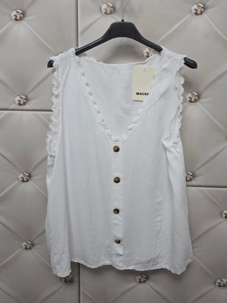 bluzka-eliane-biala-wiskoza-tencel-dekolt-v-azurowa-koronka-guziki-dekoracyjne-letnia-bluzka-damska-butik-szykownia-7