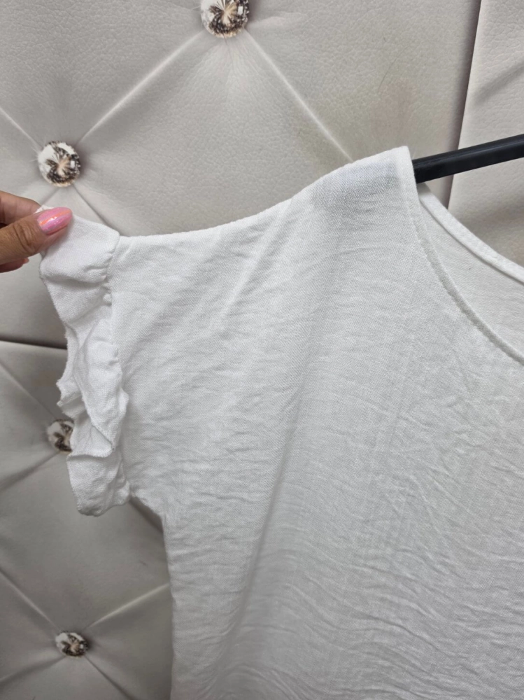 bluzka-ventessa-biala-oversize-falbanki-dluzszy-tyl-material-jak-len-butik-szykownia-6