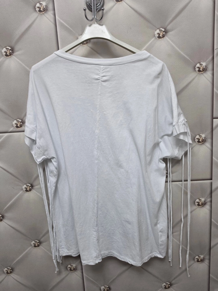 bluzka-fringe-flow-biala-oversize-z-fredzlami-bawelniana-bluzka-damska-premium-butik-szykownia-9