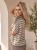 sweterkowa-bluzka-golden-stripe-fango-w-paski-ze-zlota-nitka-fason-nietoperz-damska-bluzka-oversize-butik-szykownia-3